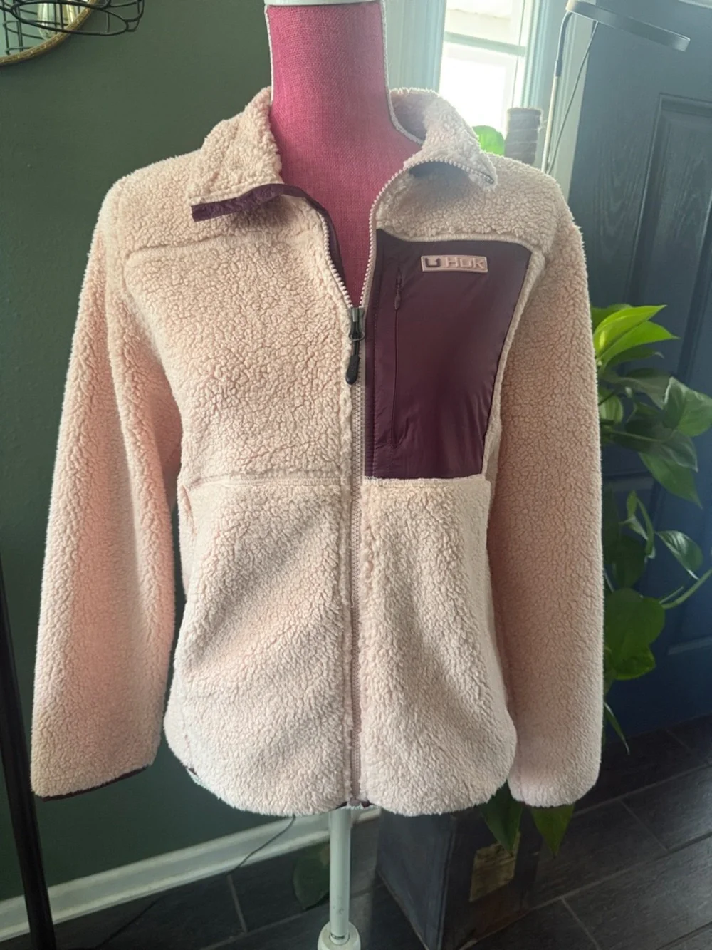 Huk Women's Pink Teddy Sherpa Jacket with Burgundy Chest Pocket - Picture 1 of 3